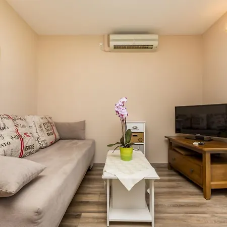 Bed & Breakfast Pansion Belvedere 3*