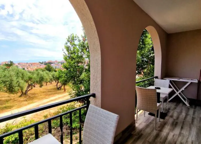 Pansion Belvedere Bed & Breakfast 4*